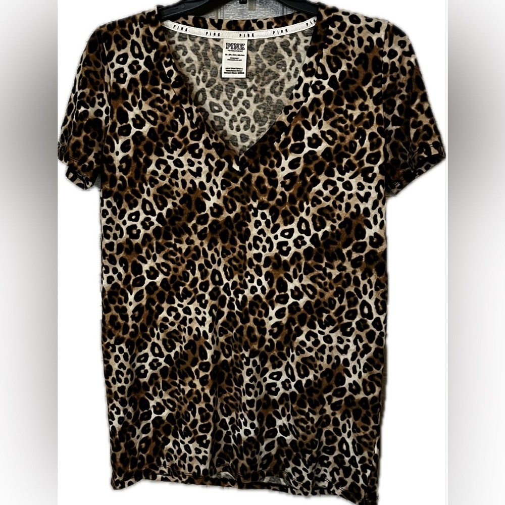 X-Small Victoria’s Secret PINK T-Shirt Leopard Print Short Sleeve V-neck Y2K